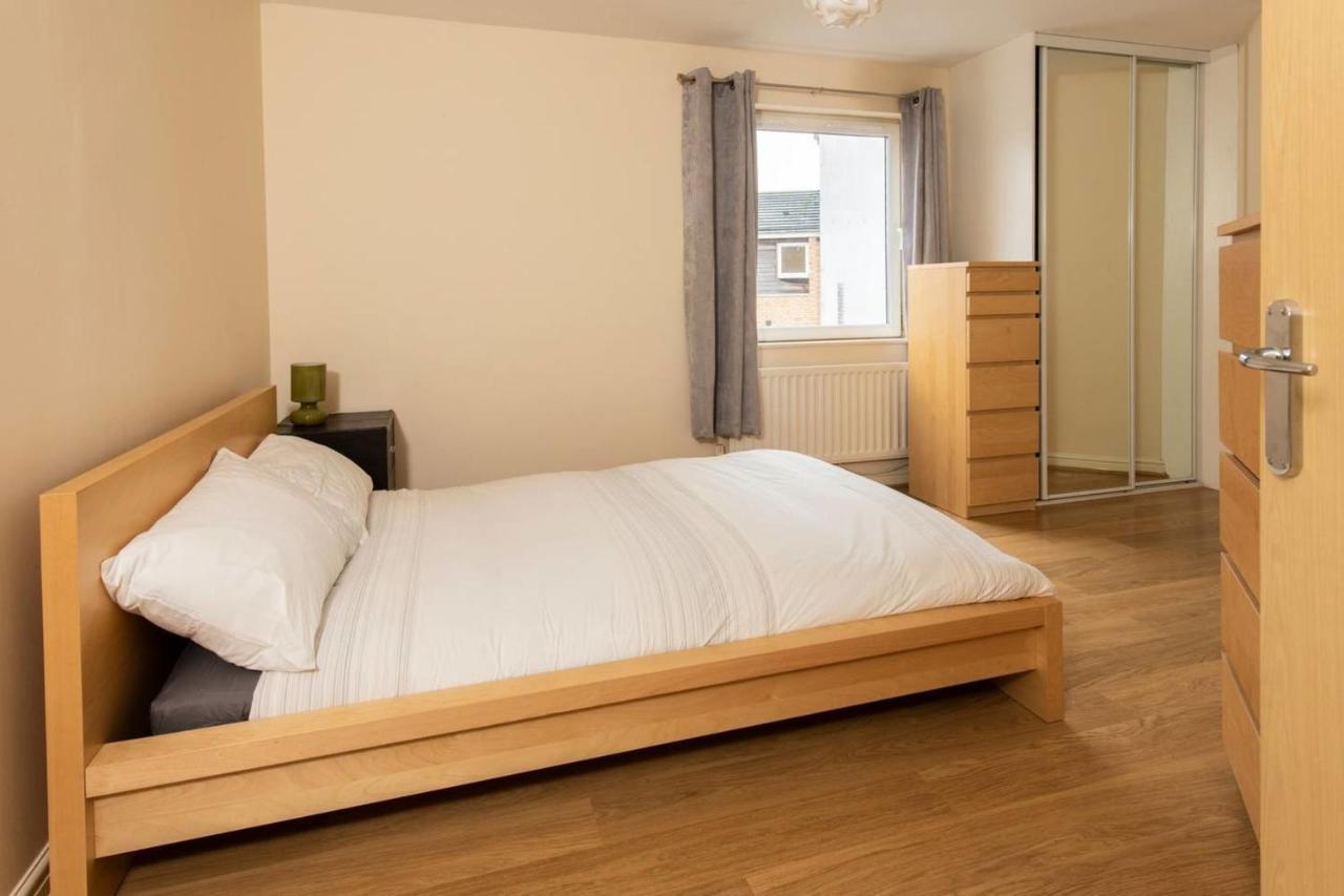 Guestready - Top Floor Apt 2Min Walk To O2 Apollo Manchester Kültér fotó